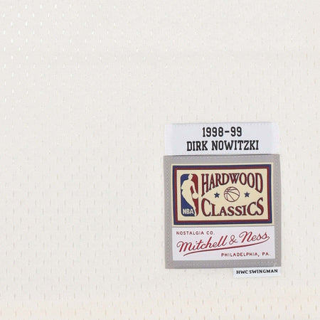 MITCHELL-&amp;-NESS-Canotta-Basket-Uomo-Nba-Off-White-Team-Color-Swingman-Jersey-Hardwood-Classics-1998-No-41-Dirk-Nowitzki-Dalmav-Off-White-da-uomo
