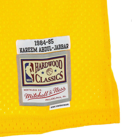 MITCHELL-&amp;-NESS-Canotta-Basket-Uomo-Nba-Swingman-Jersey-Hardwood-Classics-No-33-Kareem-Abdul-Jabbar-1984-85-Loslak-Home-Original-Team-Colors-da-uomo