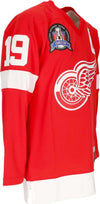 MITCHELL-&-NESS-Casacca-Hockey-Uomo-Nhl-Dark-Jersey-1996-No-19-Yzerman-Detwin-Scarlet-da-uomo