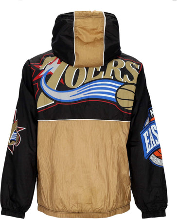 MITCHELL-&amp;-NESS-Giacca-a-Vento-Infilabile-Uomo-Nba-Team-Og-2.0-Anorak-Windbreaker-Phi76e-Original-Team-Colors-da-uomo