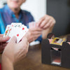 Mixer Automatico Di Carte Fino A 6 Mazzi Da Poker A Batteria Solo Carte Standard Giochi e giocattoli/Giochi da tavola di società e accessori/Casinò e attrezzature/Mescolatori di carte Trade Shop italia - Napoli, Commerciovirtuoso.it