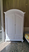 MOBILI-2G---ARMADIO-CAPPELLO-TONDO-BIANCO-OPACO-SHABBY-125x60x200