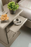 MOBILI-2G---COMODINO-3-CASSETTI-1-TIRETTO-IN-LEGNO-MASSELLO-AVORIO-L.52-P.38-H.70