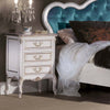 MOBILI-2G---Comodino-3-cassetti-Classico-Legno-Shabby-Bianco-Argento-56x43x76