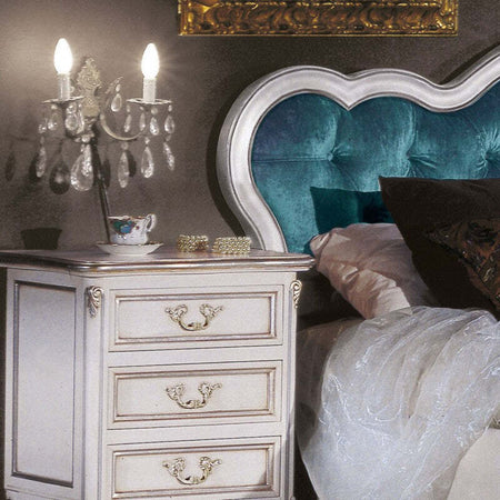 MOBILI-2G---Comodino-3-cassetti-Classico-Legno-Shabby-Bianco-Argento-56x43x76