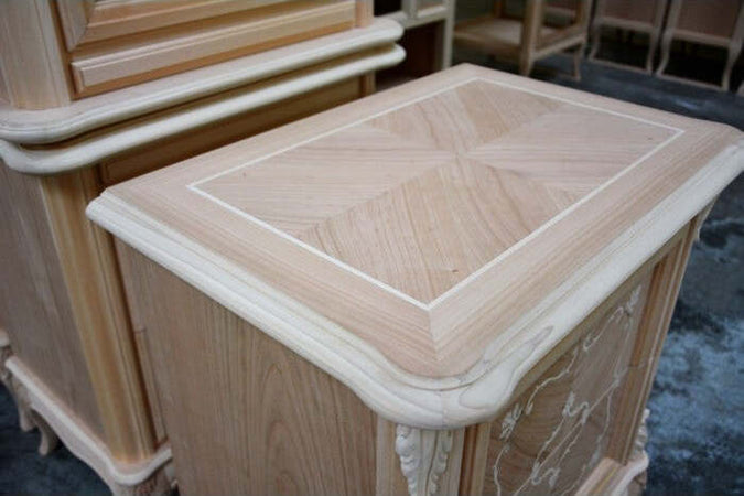 MOBILI-2G---COMODINO-CLASSICO-IN-LEGNO-2-CASSETTI-1-TIRETTO-FINITURA-BASSANO-L.61-P.41-H.71