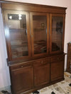MOBILI-2G---CRISTALLIERA-3-PORTE-IN-LEGNO-NOCE-ARTE-POVERA-155x42x210