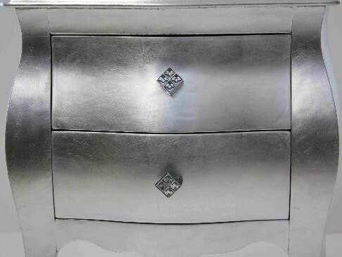 MOBILI-2G---Gruppo-1-cassettiera-2-comodini-bombati-Foglia-argento-Maniglie-Swarovski