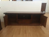 MOBILI-2G---Porta-tv-arte-povera-in-legno-tinta-noce-160x45H56