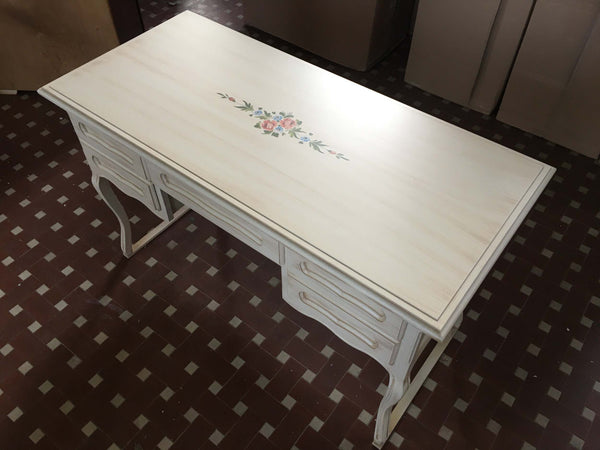 MOBILI-2G---SCRIVANIA-IN-LEGNO-AVORIO-PENNELLATO-CON-DECORI-L.130-P.60-H.79