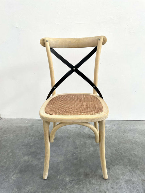 MOBILI-2G---SET-2-SEDIE-CROSS-INVECCHIATE-NATURALE-CON-SCHIENALE-IN-FERRO-E-SEDUTA-IN-RATTAN