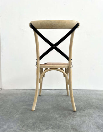 MOBILI-2G---SET-2-SEDIE-CROSS-INVECCHIATE-NATURALE-CON-SCHIENALE-IN-FERRO-E-SEDUTA-IN-RATTAN
