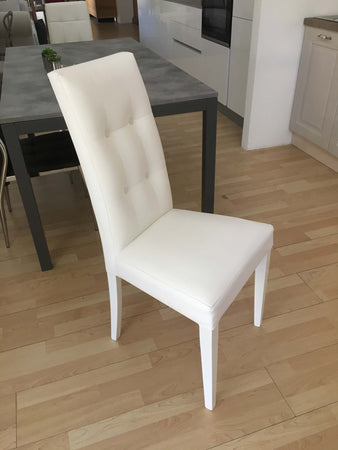 MOBILI-2G---SET-2-SEDIE-MODERNE-IN-ECOPELLE-4-BOTTONI-BIANCO