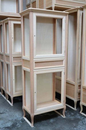 MOBILI-2G---VETRINA-CLASSICA-IN-LEGNO-2-PORTE-1-CASSETTO-FINITURA-BASSANO-L.70-P.40-H.175