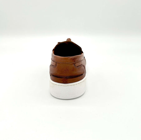 Mocassini Uomo In Pelle Con Nappine Suola Bianca In Gomma Auro Jimmy