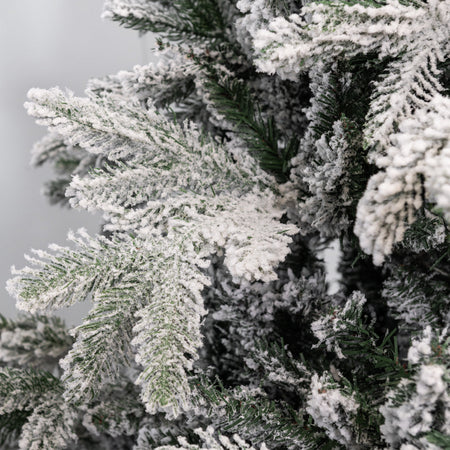 Albero di natale innevato "Monviso" con PE Effetto Real Touch + Flock