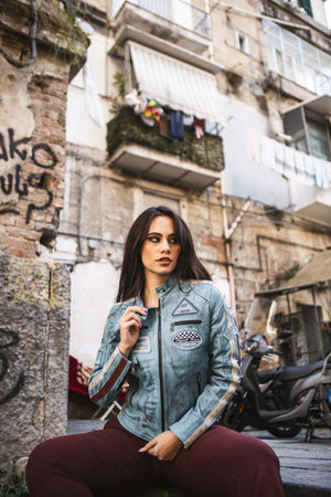 Motociclista-Donna---Biker-Donna-Azzurro-Tamponato-in-vera-pelle