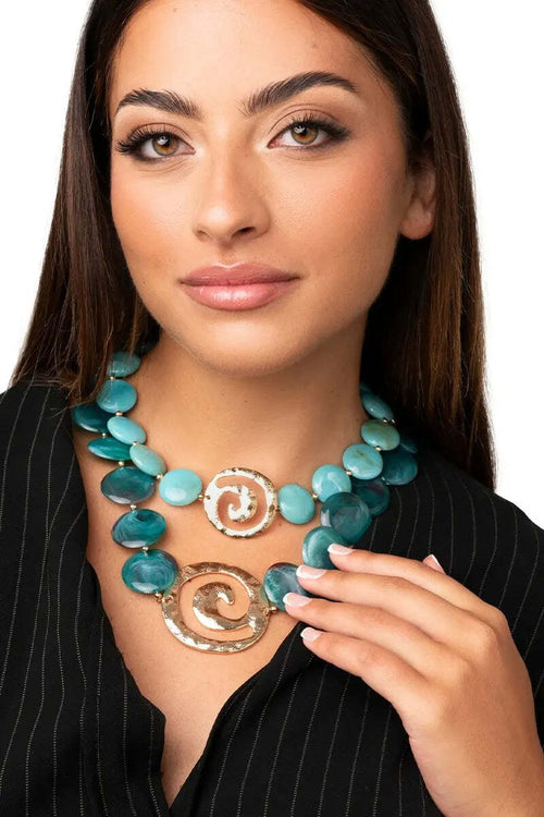 MYA-ACCESSORIES-|-Collana-girocollo-due-linee-con-pietre-in-acrilico-e-inserti-spirale
