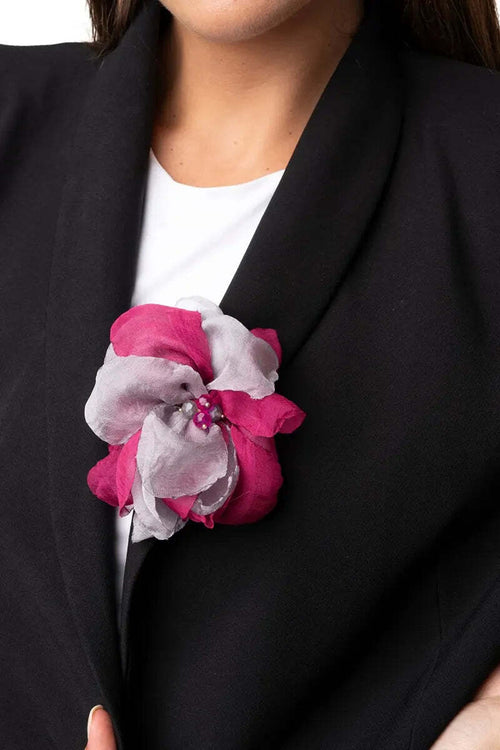 MYA-ACCESSORIES-|-Spilla-a-forma-di-fiore-in-tessuto
