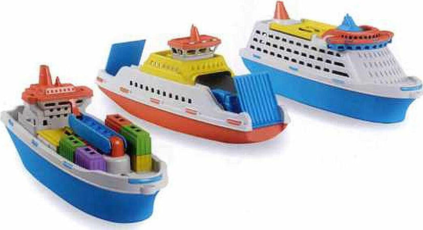 Nave-da-Crociera,-Traghetto-e-Nave-Mercantile-Adriatic