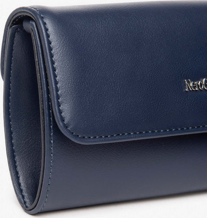 Nero-Giardini-Pochette-blu-E443700DE200