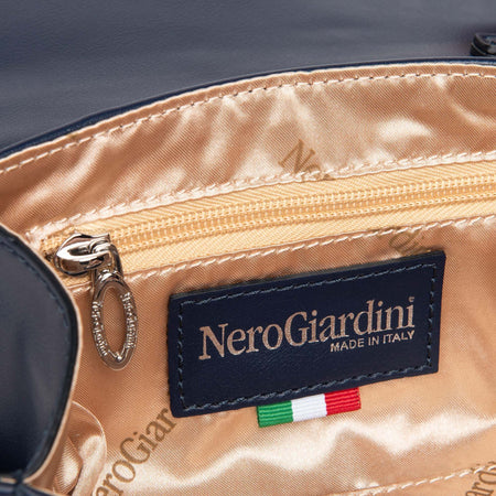 Nero-Giardini-Pochette-blu-E443700DE200