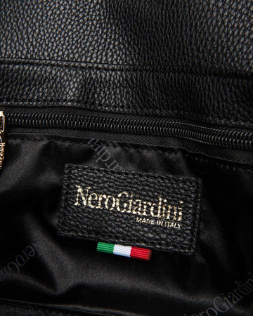 Nero-Giardini-pochette-da-donna-in-materiale-tecnico-t.moro-I443804D300