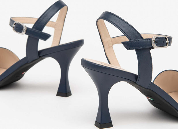 Nero-Giardini-sandalo-in-nappa-blu-E410140DE200
