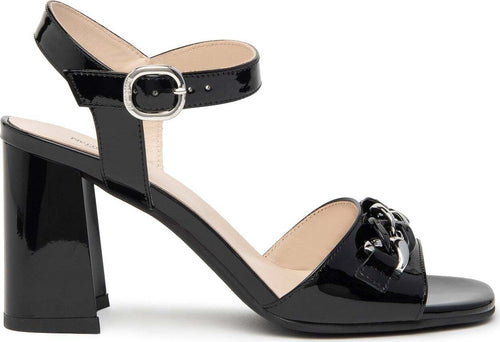 Nero-Giardini-sandalo-in-vernice-nero-con-catena