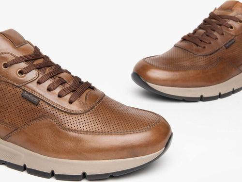 Nero-Giardini-sneakers-col.-cognac-traforata-E400193U329