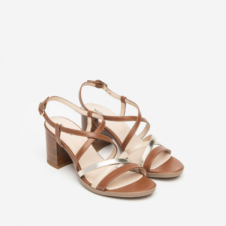 Nerogiardini donna sandalo con tacco in pelle