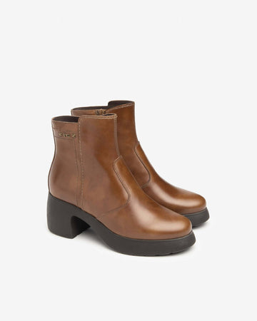 Nerogiardini donna stivaletti con tacco in pelle