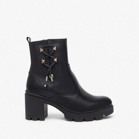 Nerogiardini Donna Stivaletti In Pelle Neri Stivaletto Tacco 7cm Nero Dettagli Oro Nuova Collezione Made In Italy.