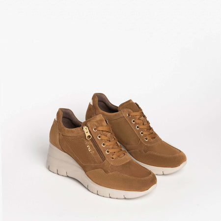 Nerogiardini Scarpe Donna in Pelle Scamosciata Color Malto Sneakers Casual Fondo in Gomma Con Tacco 6 Cm Collezione Aut/ Inv 2022/2023