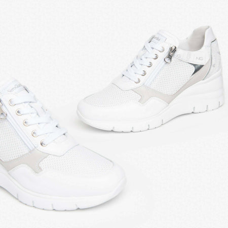 Nerogiardini Scarpe Donna Sneakers Casual Chiare in Pelle Con Suola Zeppa 6 Cm