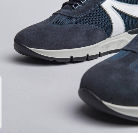 Nerogiardini Sneakers Casual Uomo Lacci Suola in Gomma Camoscio Scarpe Made in Italy Scamosciate I001820u
