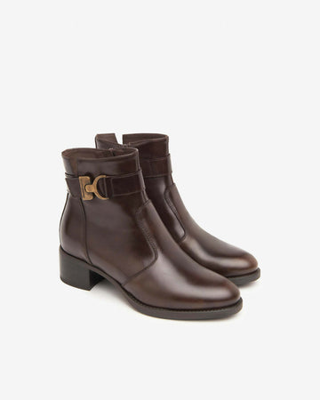 Nerogiardini Stivali Bassi Donna  tronchetti in pelle I411270D