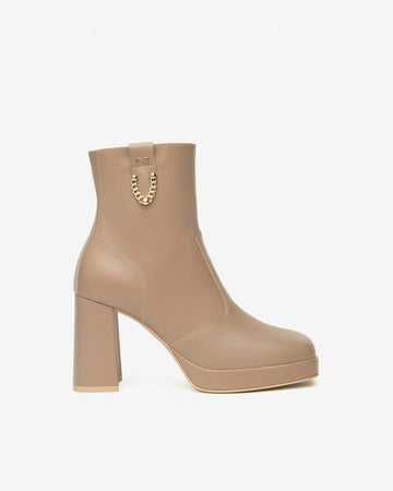 Nerogiardini Stivali Donna Tronchetti in Pelle I410905 D con Tacco