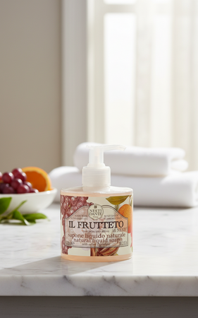 Nesti Dante Sapone Liquido Il Frutteto 300 Ml Detergente Naturale Mani Sapone Con Foglie Di Vite Rossa Ed Estratto Di Limone