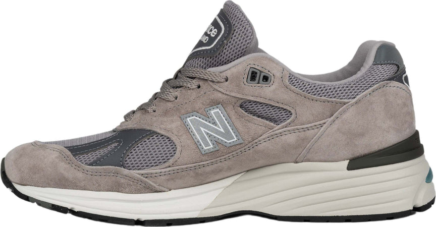 NEW-BALANCE-Made-in-UK-991v2-Sneakers-in-Grey-da-uomo