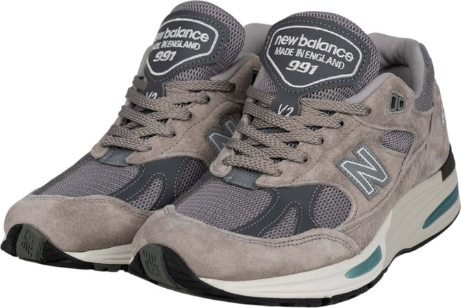 NEW-BALANCE-Made-in-UK-991v2-Sneakers-in-Grey-da-uomo