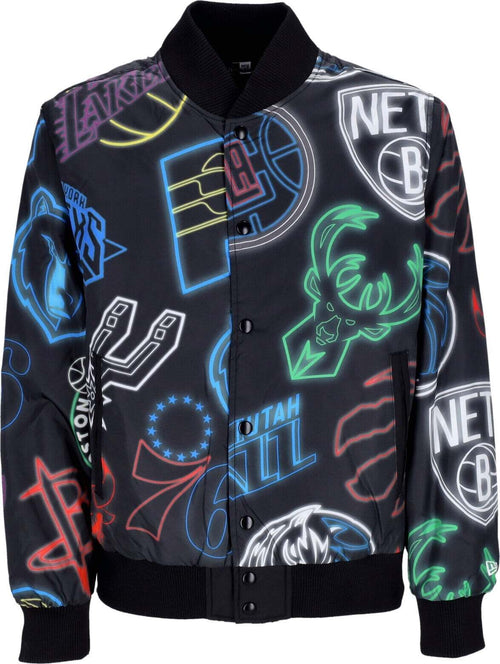 NEW-ERA-Giubbotto-Bomber-Uomo-Nba-All-Over-Print-Bomber-Black/multi-da-uomo