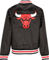 NEW-ERA-Giubbotto-Bomber-Uomo-Nba-Applique-Satin-Bomber-Chibul-Black/front-Door-Red-da-uomo