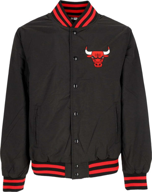 NEW-ERA-Giubbotto-Bomber-Uomo-Nba-Script-Bomber-Jacket-Chibul-Black/front-Door-Red-da-uomo