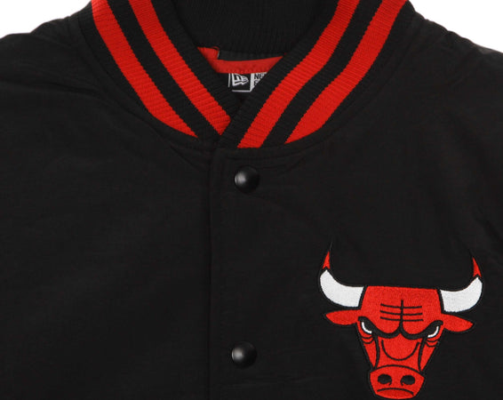 NEW-ERA-Giubbotto-Bomber-Uomo-Nba-Team-Wordmark-Bomber-Chibul-Black/original-Team-Colors-da-uomo