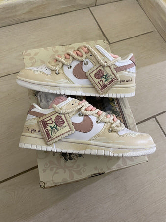 Nike-Dunk-Low-White-Metallic-Red-Bronze-Dh9765-100-Sneakers-Da-Donna
