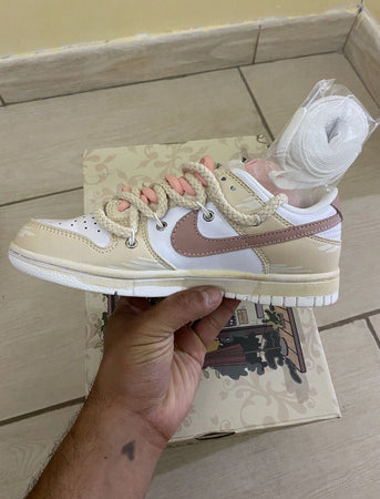 Nike-Dunk-Low-White-Metallic-Red-Bronze-Dh9765-100-Sneakers-Da-Donna