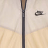 Nike-Giacca-a-Vento-Uomo-Sportswear-Woven-Lined-Windrunner-Hooded-Jacket-White-Onyx/sanddrift/white/medium-Ash-da-uomo