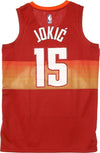 NIKE-NBA-Canotta-Basket-Uomo-Nba-Swingman-Jersey-City-Edition-2020-No-15-Nikola-Jokic-Dennug-Team-Crimson/university-Orange-da-uomo