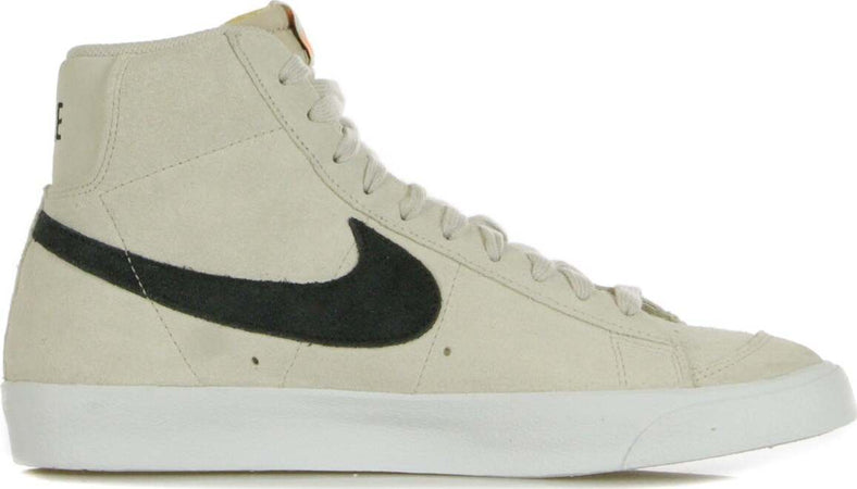 Nike-Scarpa-Alta-Uomo-Blazer-Mid-77-Suede-Lt-Orewood-Brn/black/white-da-uomo